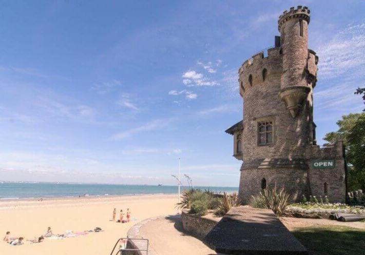St Margaret'S Ground Floor And Lower Deck Apartment Ryde  Exterior foto