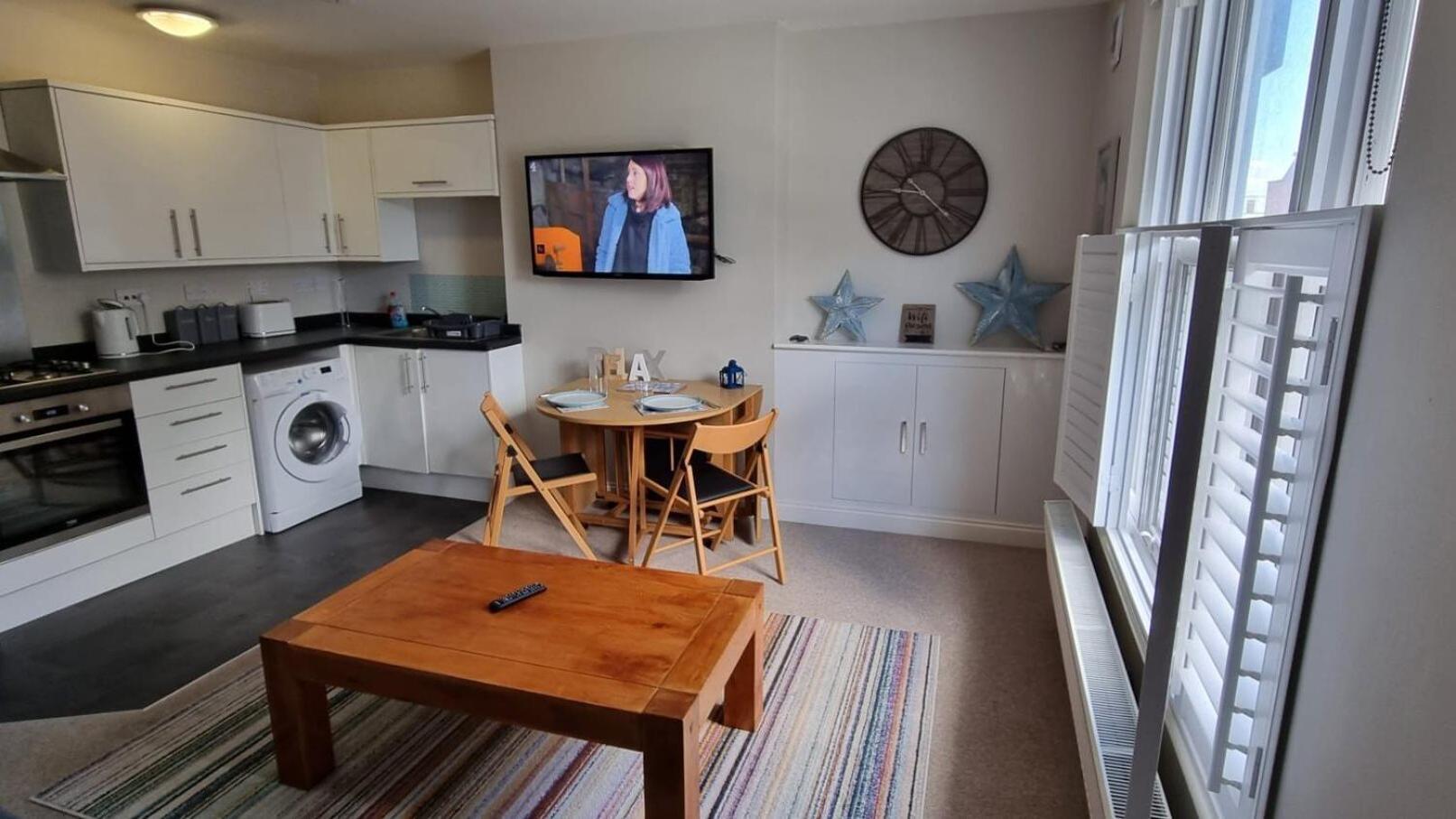 St Margaret'S Ground Floor And Lower Deck Apartment Ryde  Exterior foto